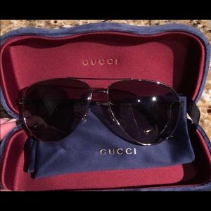 Gucci UNISEX Sunglasses 🕶 Almost new